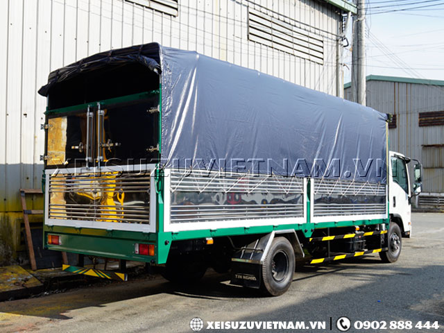 Xe tải Isuzu 5 tấn thùng bạt NQR75ME4 trả góp - Xeisuzuvietnam.vn