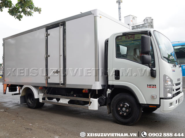 Xe tải Isuzu 3T5 mui kín bửng nâng NPR400 có sẵn - Xeisuzuvietnam.vn