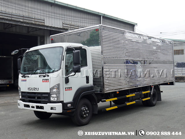 Xe tải Isuzu 6 tấn thùng kín FRR90NE4 giá tốt - Xeisuzuvietnam.vn