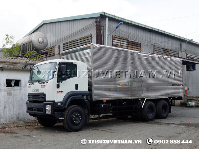 Xe tải Isuzu 14T5 mui kín FVM34WE4 giá hấp dẫn - Xeisuzuvietnam.vn