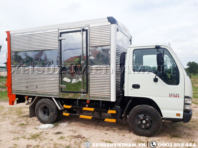 Xe tải Isuzu 1T4 thùng kín bửng nâng QKR230  - Xeisuzuvietnam.vn