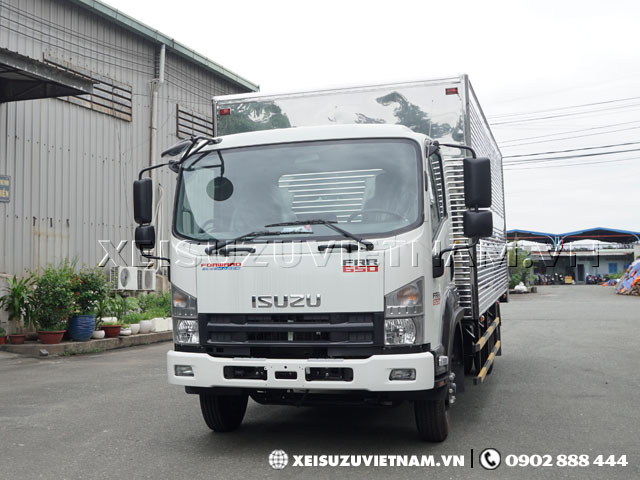 Xe tải Isuzu 6 tấn thùng kín FRR90NE4 giá tốt - Xeisuzuvietnam.vn