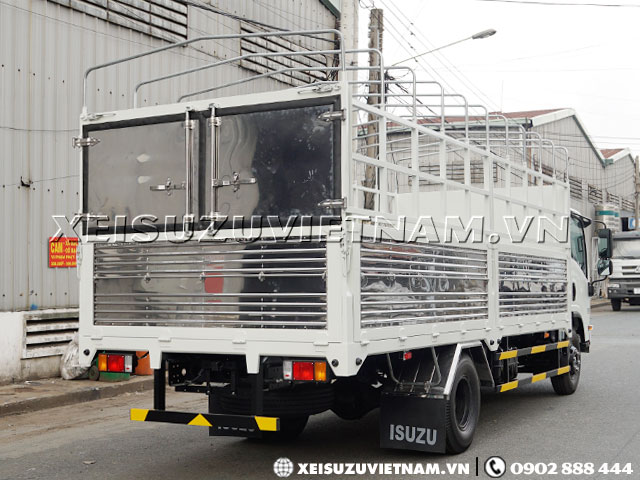 Xe tải Isuzu 5T5 thùng bạt NQR75LE4 mới nhất - Xeisuzuvietnam.vn